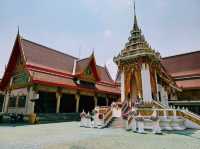泰國曼谷湄南河畔歷史古跡寺廟Wat Bang Prathun Nok，適合拍照📸打卡冥想