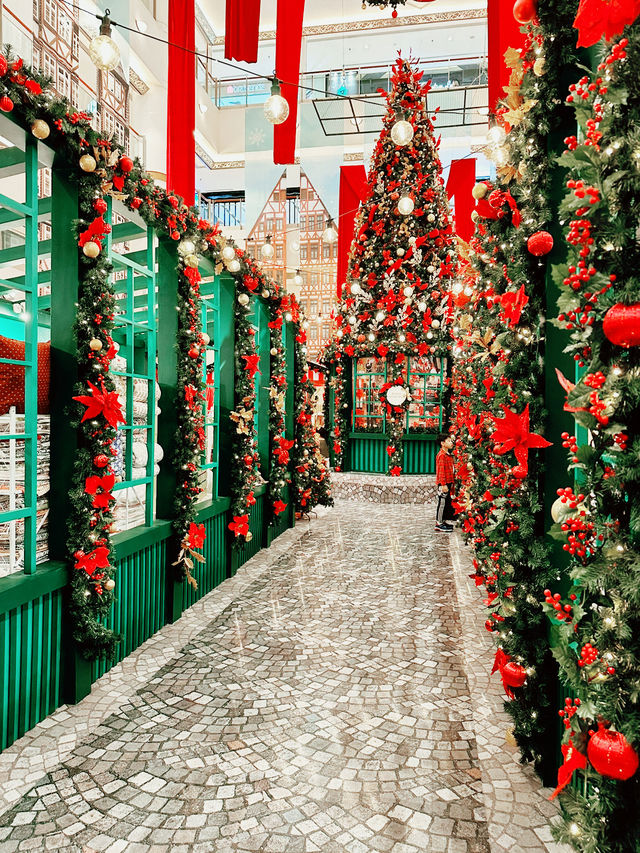 A Classic & Grand Christmas at Bangsar Shopping Center! 🎄✨