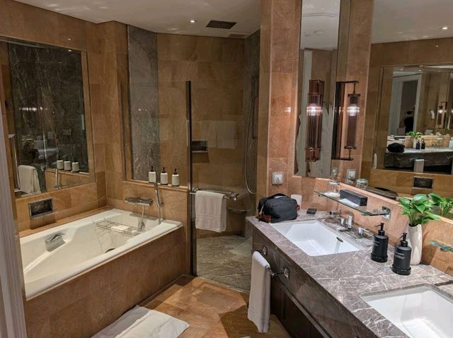 Four Seasons Hotel Singapore