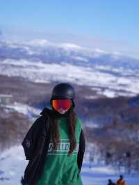 Shredding Through Hokkaido Powder Paradise: A Snow Trip to Remember! ❄🏂✨