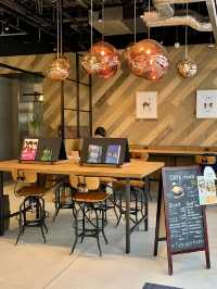 Cozy Café in Ueno – BLUE LEAF CAFÉ ☕✨