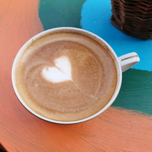 A brilliant spot for coffee & bite