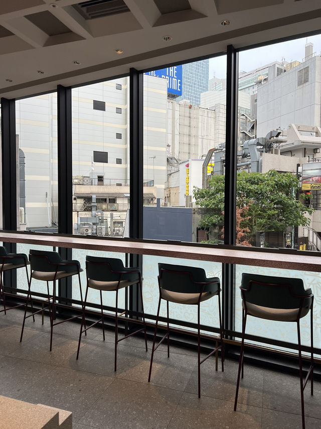 Shibrewya: A Stylish & Casual Café in Shibuya