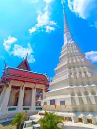 ชมความงาม วัดสุวรรณาราม