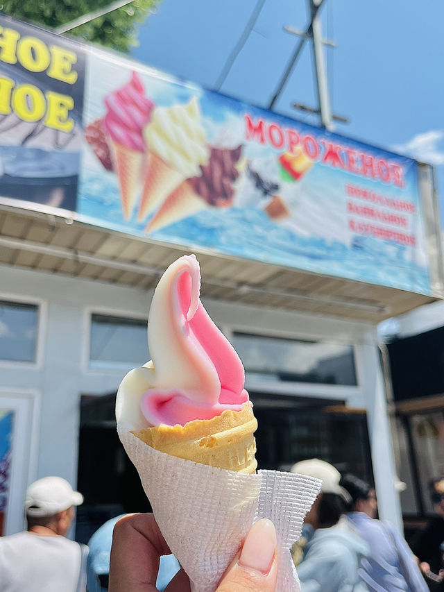 키르기스스탄 카라콜에 있는 꽃집거리 🌸