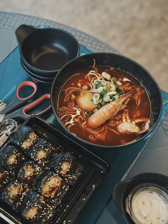濟州必吃美食 一捲包進濟州海味的海女飯卷