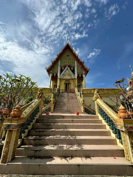 วัดเสาหิน จังหวัดอุตรดิตถ์