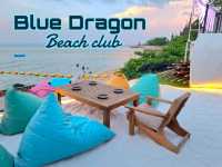 Blue Dragon คาเฟ่บรรยากาศ Beach club 