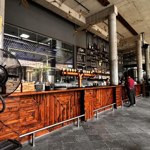 Bangalore-Beer Library 