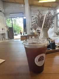 คาเฟ่ลับกลางสวนเขียว Slole Cafe & Garden โชคชัย4