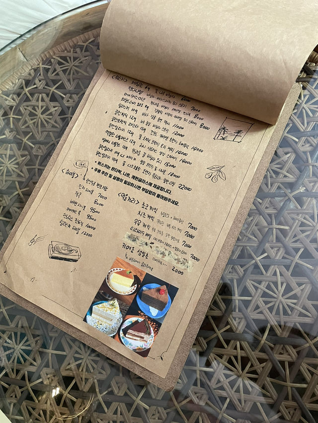 낭만 가득한 공간 속 마시는 한잔의 커피, 대구 코러스