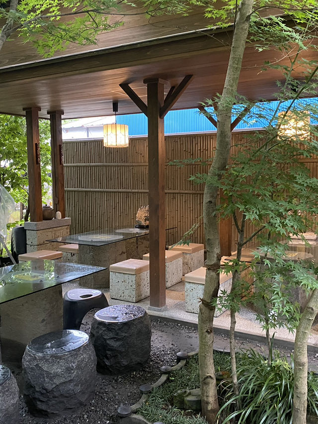 天然氷の名店「阿左美冷蔵 金崎本店」—秩父・長瀞で味わう極上のかき氷体験
