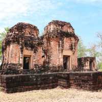 ปราสาททองหลาง 