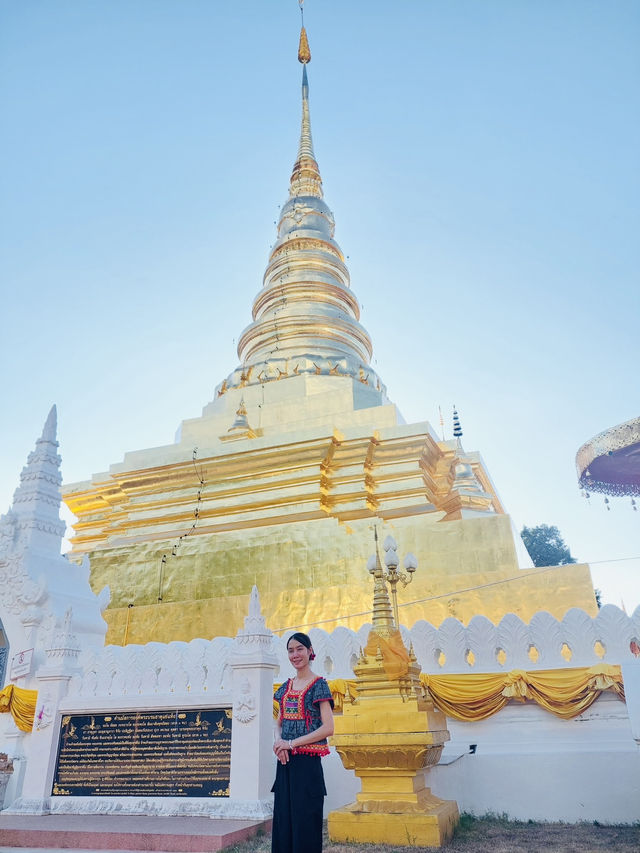 สักการะพระธาตุแช่แห้ง เสริมสิริมงคล ณ เมืองน่าน
