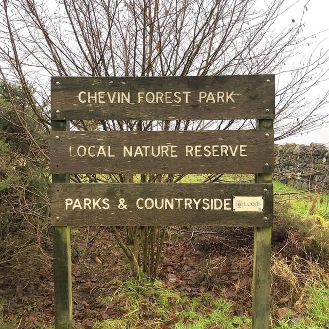 Beautiful surroundings and lots of paths leading from the public bridleway