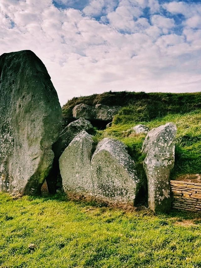 Avebury Stone Circle: A Timeless Journey into Neolithic Britain