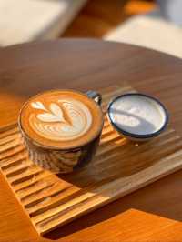 Sip, sit, and slow down—Hitch & Round is