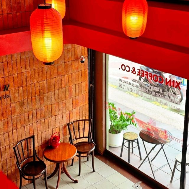 เปลี่ยนร้านทองให้เป็นคาเฟ่สำตล์จีน