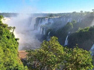 Iguazú Falls – Nature’s Thunderous Masterpiece