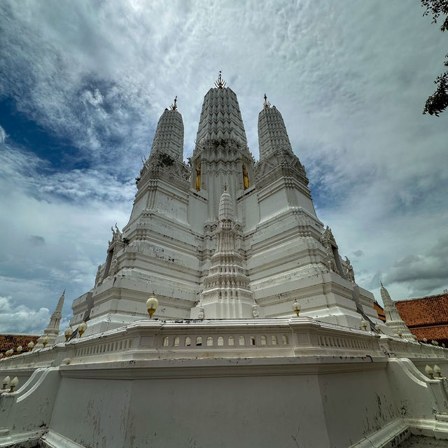 วัดมหาธาตุวรมหาวิหาร 🙏จังหวัดเพชรบุรี