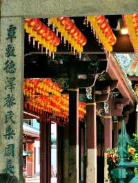A Glimpse of the Past at Thian Hock Keng, Singapore