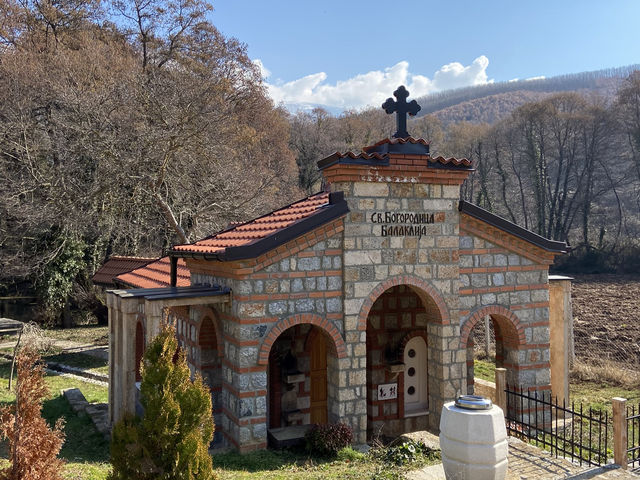 【穴場】国境の修道院が美しすぎる...🇲🇰🇦🇱