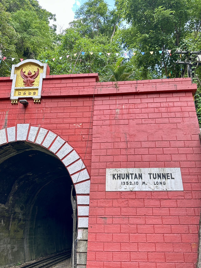 สัมผัสตำนานรถไฟสายประวัติศาสตร์ ท่ามกลางธรรมชาติ