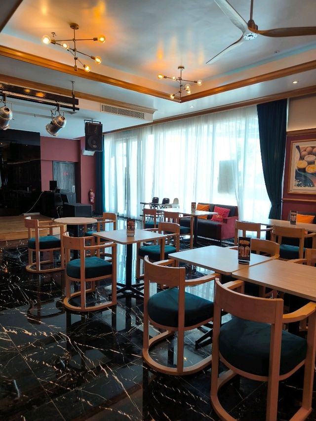 A Chill Afternoon at Coralz Bistro