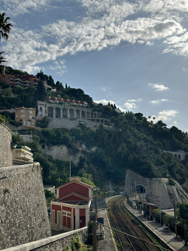 เที่ยวคนเดียวแบบชิลๆ ที่ Villefranche-sur-Mer 🇫🇷