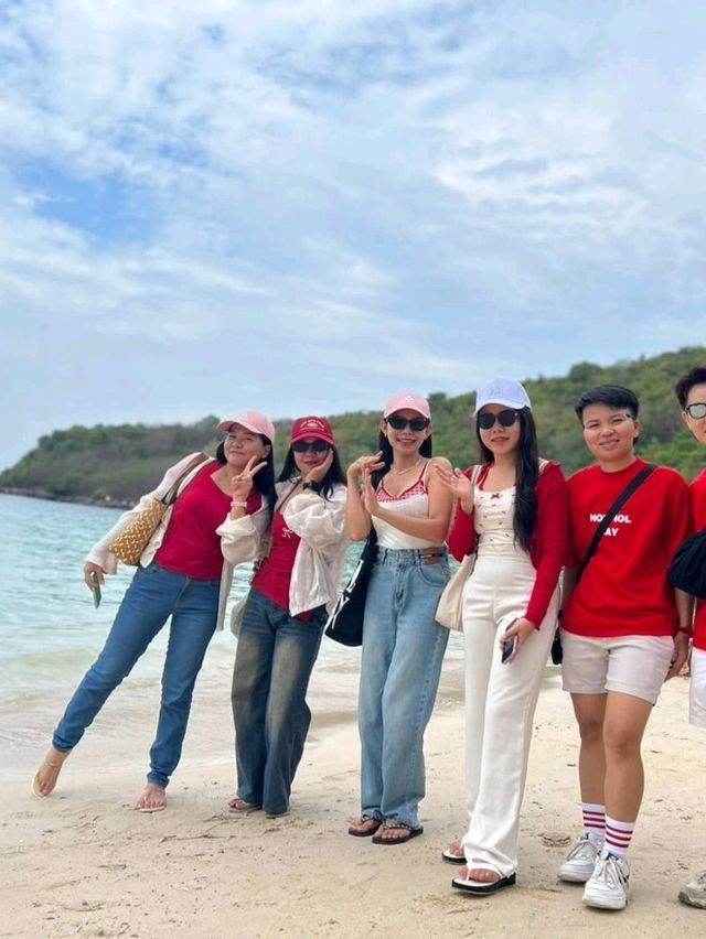 มากี่คนก็สนุก @หาดนวล🏝