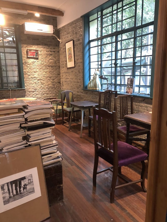 1984 Book Store, A Hidden Literary Haven in Shanghai