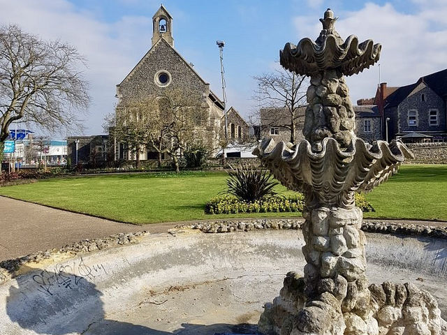 A Peaceful Break at Forbury Gardens