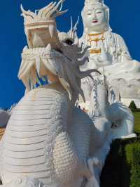วัดห้วยปลากั้ง งดงามเหนือจินตนาการ เมืองเชียงราย
