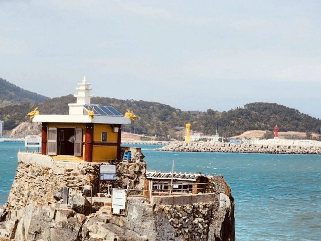 Orangdae Park, Busan: A Tranquil Coastal Retreat with Ancient Legends