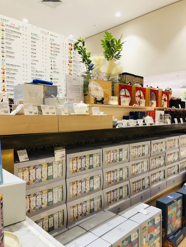 酒店🏨裡的八佰伴🥰🥰🥰