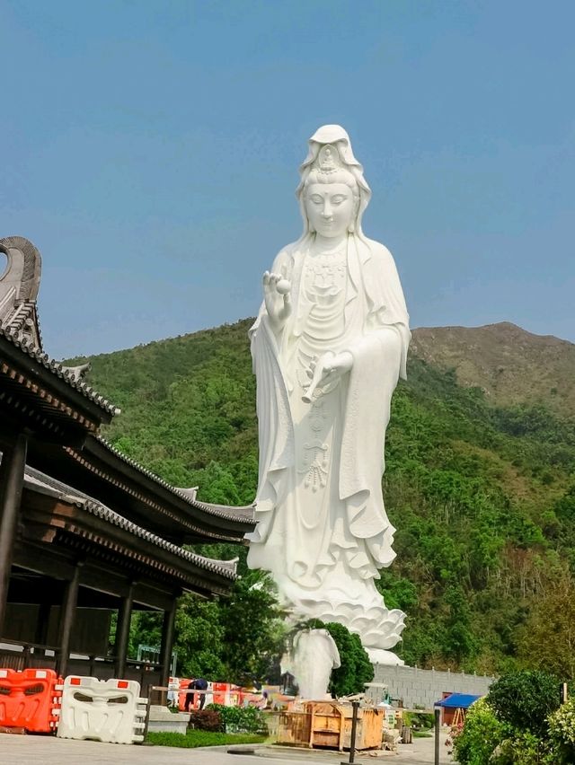 วัดซีซ่าน (Tsz Shan Monastery)
