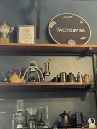 คาเฟ่ลับที่ชื่อ Factory 88 มา บอกเลยว่าเจ๋งมาก!