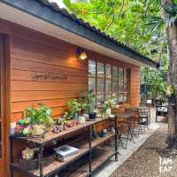 คาเฟ่บ้านญี่ปุ่นเล็กๆในซอยสุขุมวิท32
