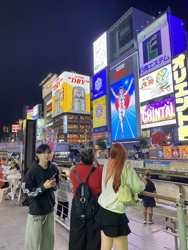 ป้ายกูลิโกะ โดทงโบริ – วิ่งเข้าเฟรมๆๆ