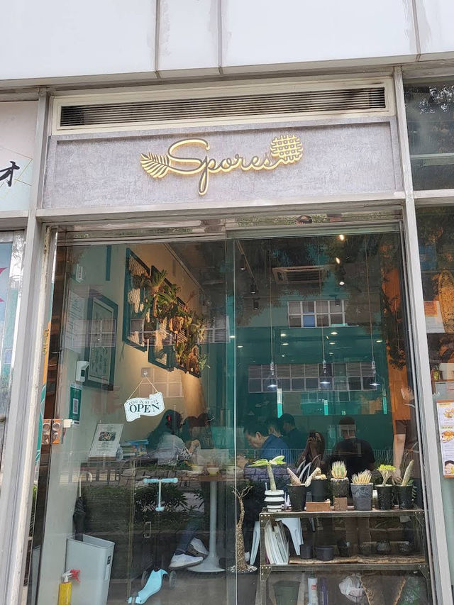 Spores in Tuen Mun, Hong Kong, is a cozy all-day breakfast café