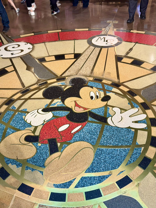 Disneytown, Shanghai — Free Entry to a Magical World Outside Disneyland