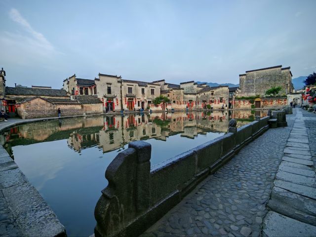 Hongcun: Where History Sleeps in Stone