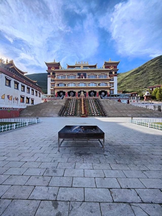Tagong Feels Like a Dreamy Tibetan Postcard Tagong Feels Like a Dreamy Tibetan Postcard