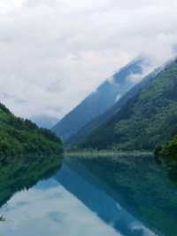 Jiuzhaigou Valley: A Living Fairytale on Earth