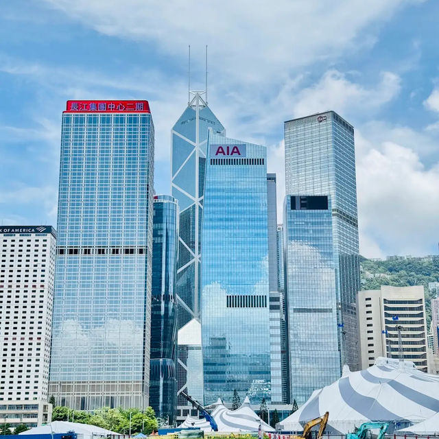 Junk Boat Cruise on Victoria Harbour – Heritage & Glam Winds