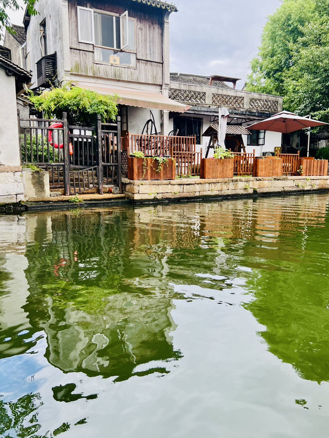 A Romantic Water Town with Unique Covered Corridors