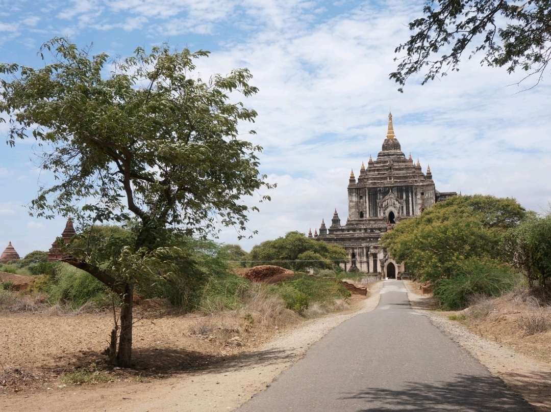 🇲🇲 Đền Gubaukgyi & Thatbinnyu Paya
