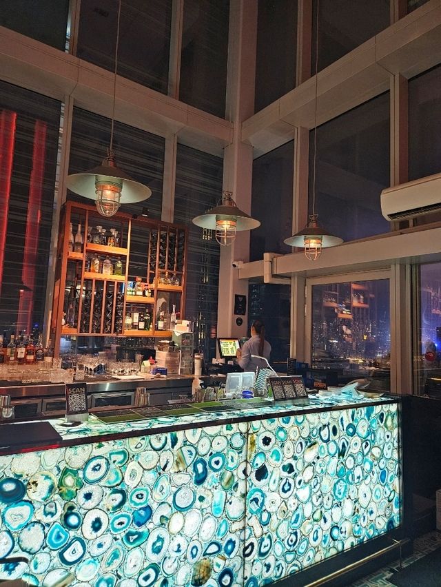 適合夜晚打卡的潮流燈光酒吧 適合夜晚打卡的潮流燈光酒吧