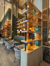 ร้านอาหารไทยแบบรสชาติจัดจ้านในโรงแรมที่กระบี่
