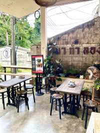 Ma-Ka-Long Cafe พังงา🌳🌲🌦️🥤